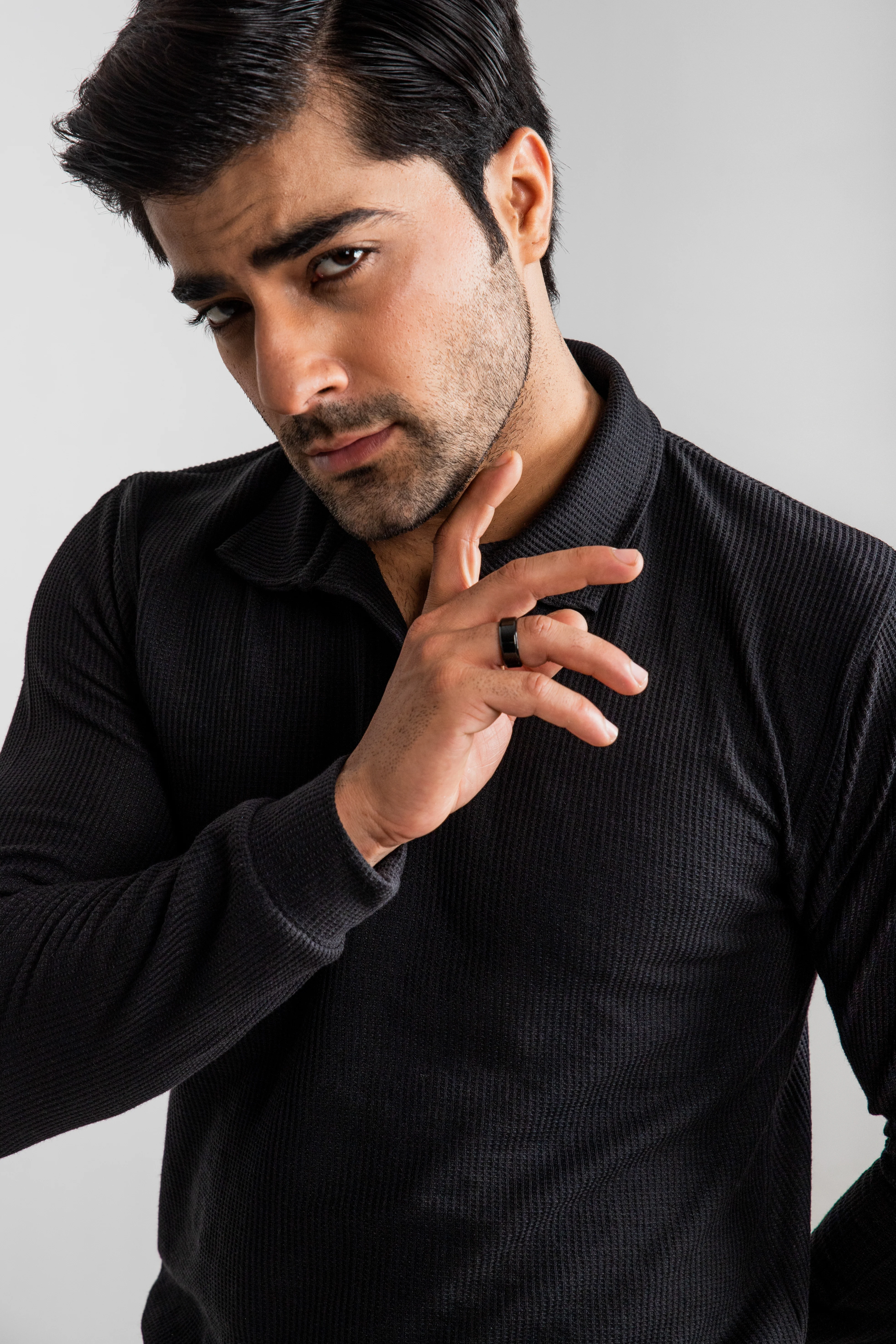 TEXTURED POLO SHIRT | BLACK - Image 4